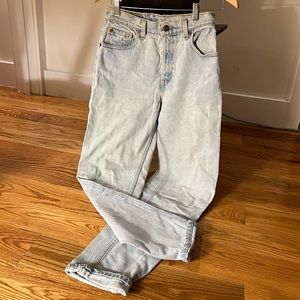 Levi’s 551 100% cotton butter soft denim.